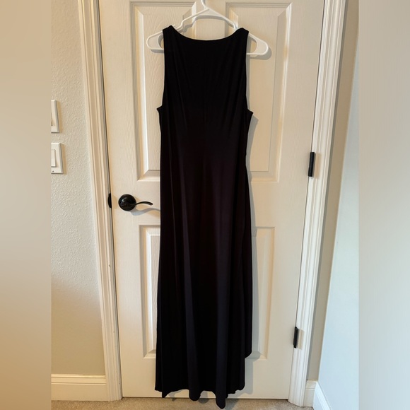 Tommy Bahama maxi dress. Size medium - Picture 4 of 5